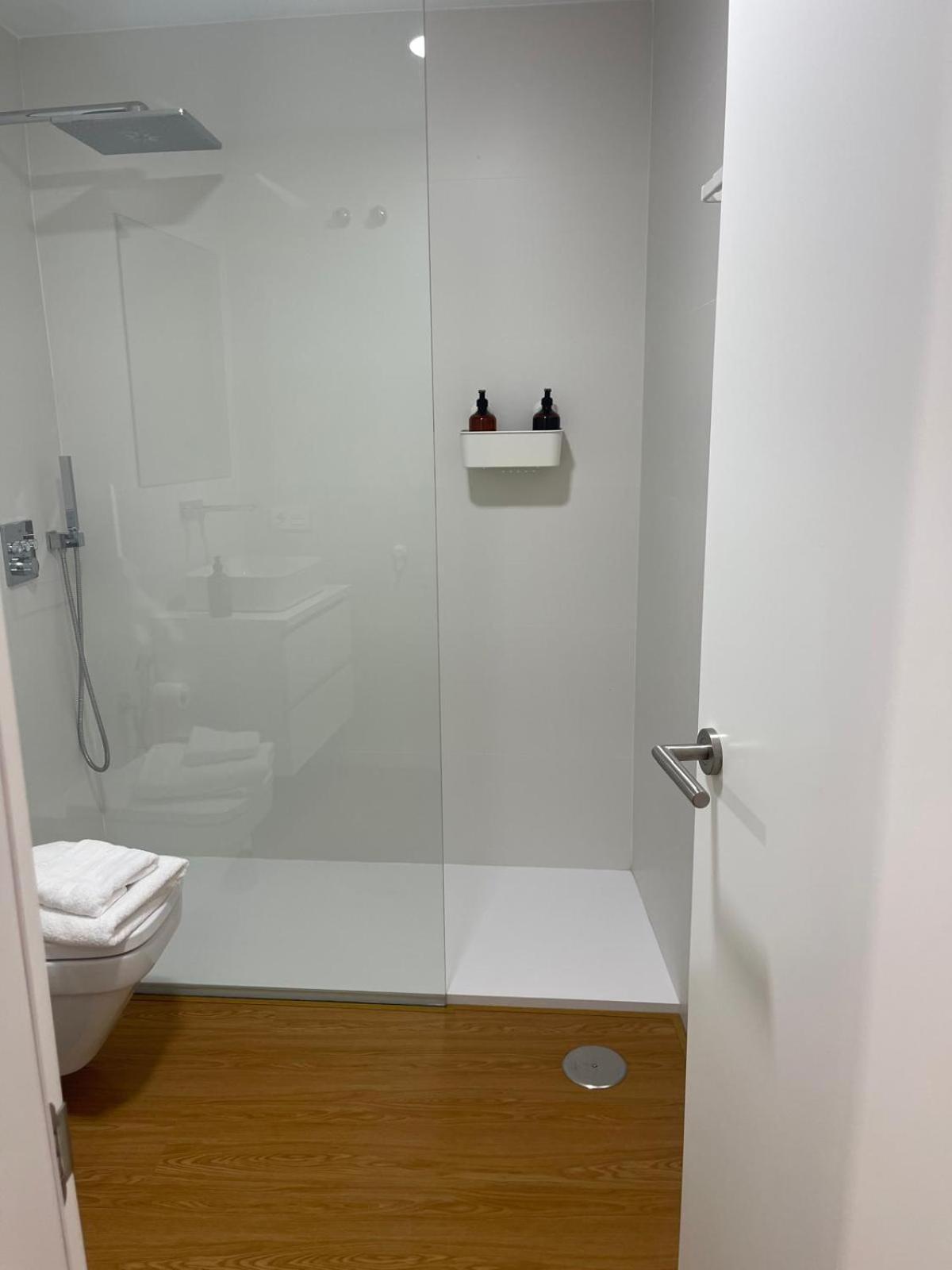 Apartamento Calle Rodrigo De Triana Con Opcion De Parking Seville Exterior photo