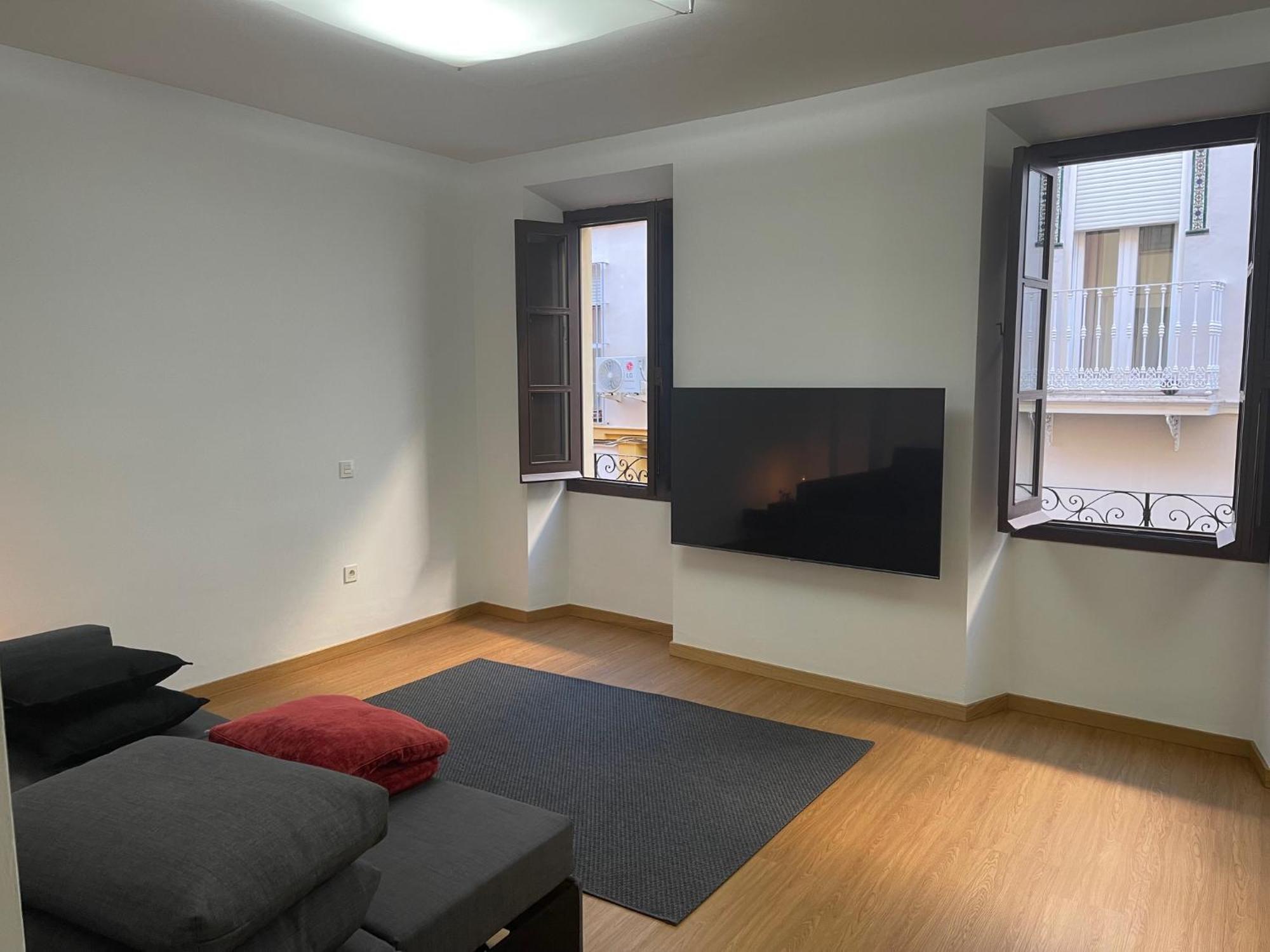 Apartamento Calle Rodrigo De Triana Con Opcion De Parking Seville Exterior photo